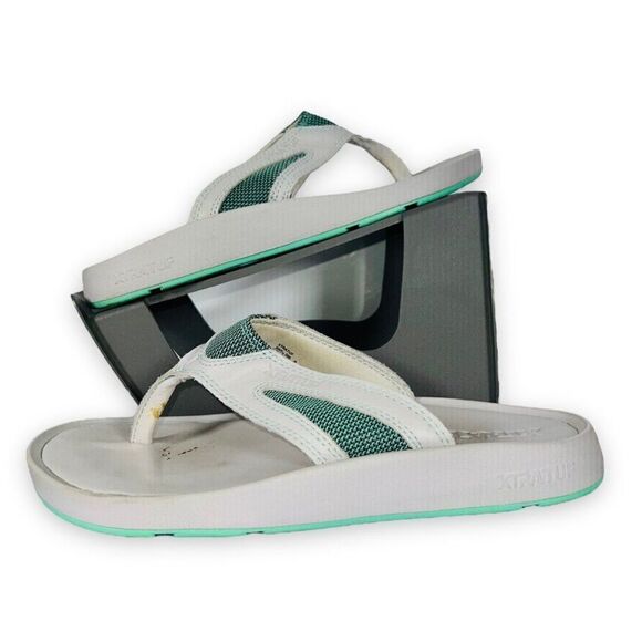 XtraTuf South Shore Leather Flip-Flops White / Green XWF-300 Women's 8 - Picture 1 of 10
